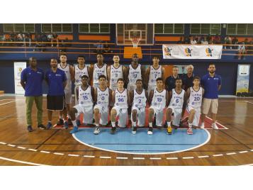 L'équipe U18 du CFBB avant le match face à la sélection martiniquaise 