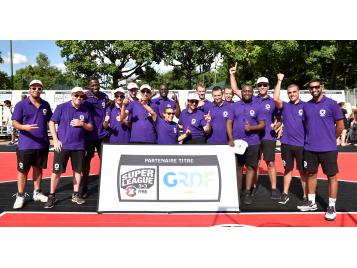 Les arbitres ayant participé à la formation 3X3 lors du tournoi central de Paris