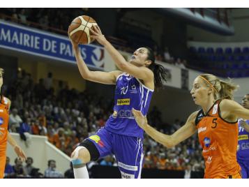 Avec un 6/8 à 3 points, Sarah Michel a grandement aidé le BLMA à s'imposer - Bellenger-Lecocq/IS/FFBB