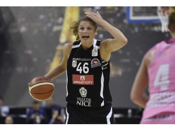 La polyvalence de l'Allemande Romy Bär a bien aidé Nice - Bellenger-Lecocq/IS/FFBB