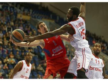 Nando De Colo