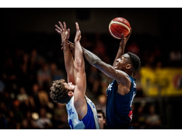 Timothée Bazille en équipe de France U20M - photo : FIBA