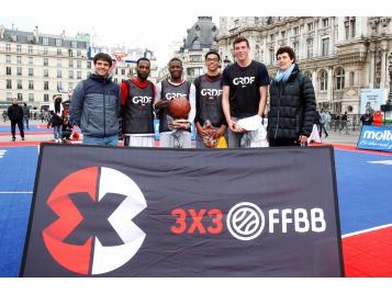 Vainqueur Tournoi 3X3 sur le parvis de l'Hôtel de Ville