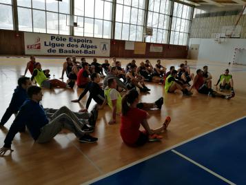 Les arbitres de Pro B et NM1 étaient réunis à Voiron le week-end dernier