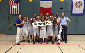 Les Bleus avec leur 1ère médaille d'argent