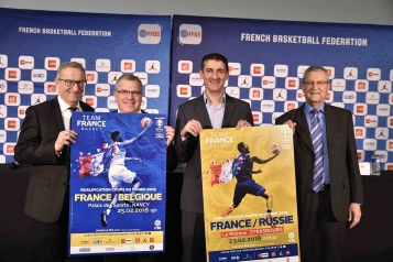 Philippe Durst, Thierry Bilichtin, Jean-Pierre Siutat, René Kirsch ont ouvert la billetterie des matches de février de l'Equipe de France Masculine