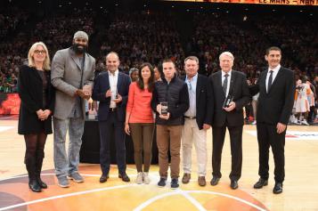 Ronny Turiaf, Pierre Collomb, Pierre-Yves Bichon et Alain Garos honnorés 